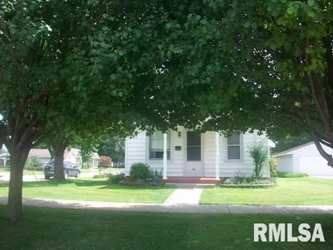 705 S 2nd Ave, Canton, IL 61520 photo 32