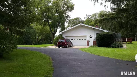 19907 N Isaacson Dr, Chillicothe, IL 61523 photo 3
