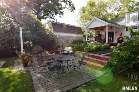 106 E College, Eureka, IL 61530 photo 29