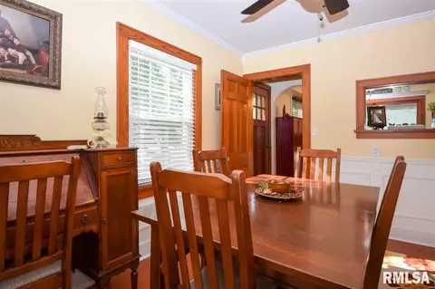 106 E College, Eureka, IL 61530 photo 13