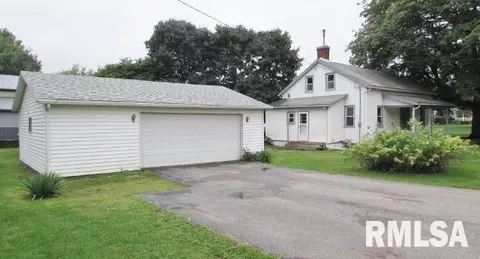 602 E 5th, Delavan, IL 61734 photo 1