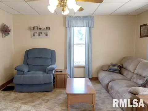 167 E Myrtle, Canton, IL 61520 photo 4