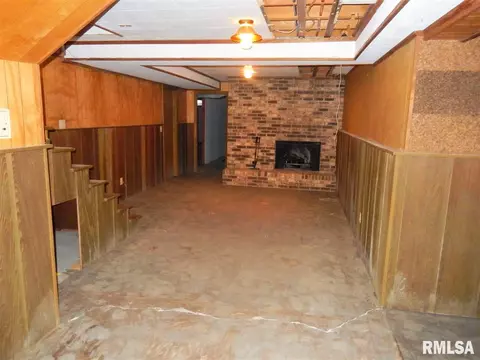 8 Hickory Bow St, Macomb, IL 61455 photo 23