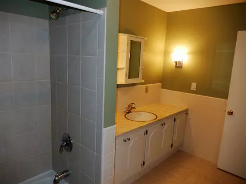 8 Hickory Bow St, Macomb, IL 61455 photo 18