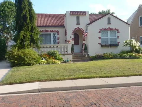 105 N Kickapoo Ter, Peoria, IL 61604 photo 1