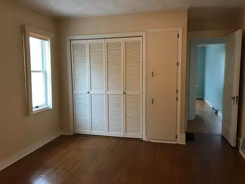 105 N Kickapoo Ter, Peoria, IL 61604 photo 12