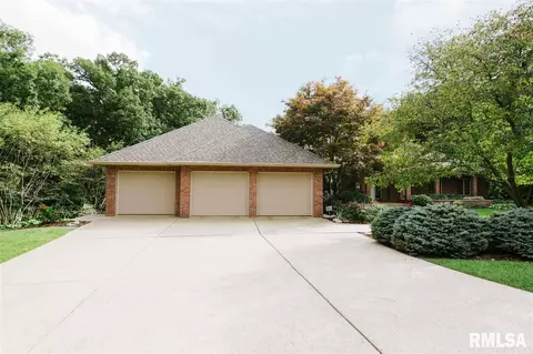 206 W Greystone Ct, Dunlap, IL 61525 photo 3
