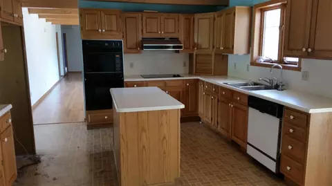 17 Grandview Dr, Macomb, IL 61455 photo 2