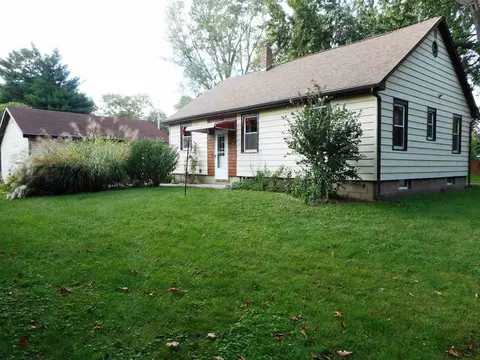400 3rd, Henry, IL 61537 photo 2