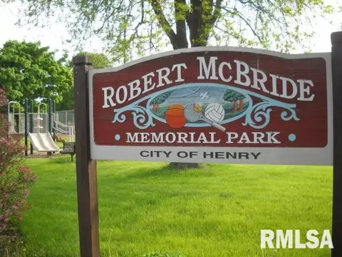 400 3rd, Henry, IL 61537 photo 20