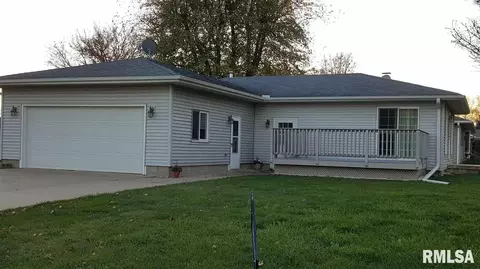 101 E Locust Ln, Cuba, IL 61427 photo 3