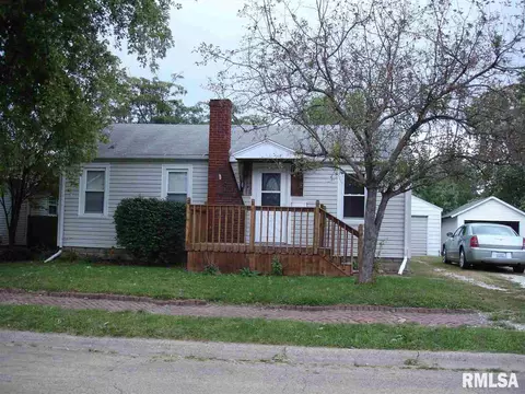 335 Thompson Ct, Canton, IL 61520 photo 1