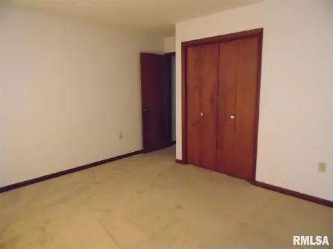 106 James Dr, Macomb, IL 61455 photo 23