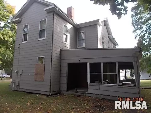 424 N Johnson St, Macomb, IL 61455 photo 4