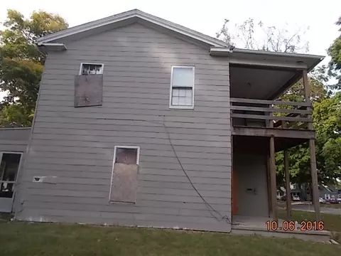 424 N Johnson St, Macomb, IL 61455 photo 3