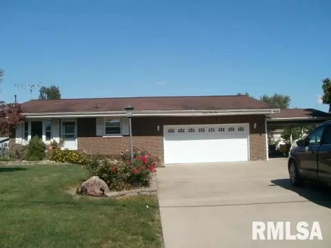 1495 E Chestnut, Canton, IL 61520 photo 4