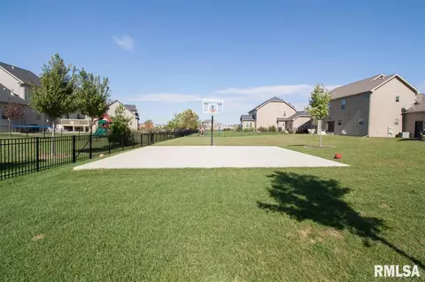 11017 N Ruby Ct, Dunlap, IL 61525 photo 33