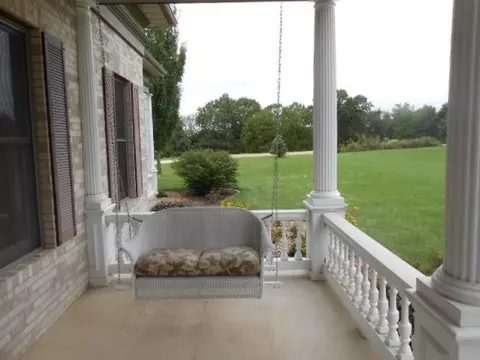 693 County Road 1375 E, Lacon, IL 61540 photo 2