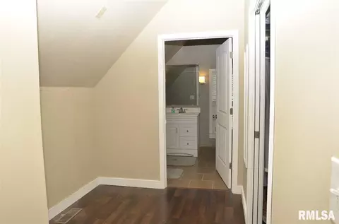 425 E Pasadena, Peoria, IL 61603 photo 21