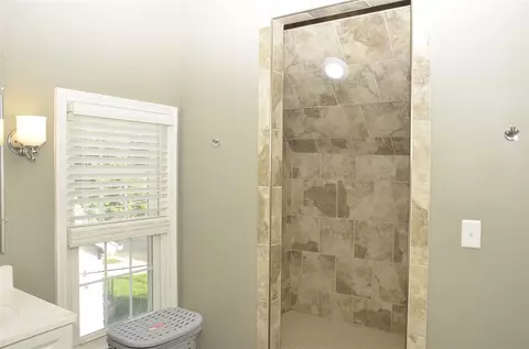 425 E Pasadena, Peoria, IL 61603 photo 23