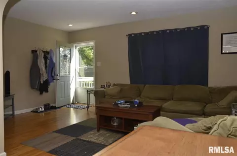 425 E Pasadena, Peoria, IL 61603 photo 6