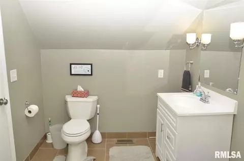 425 E Pasadena, Peoria, IL 61603 photo 22