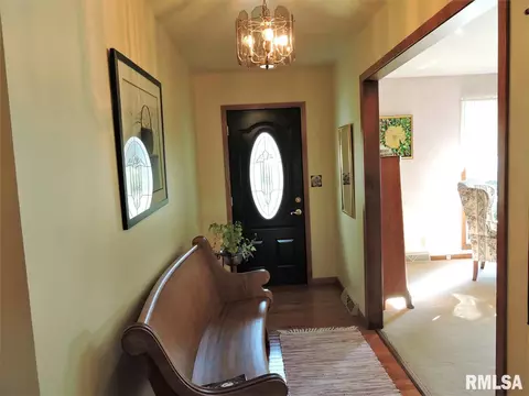 1317 Carolbeth, Macomb, IL 61455 photo 8
