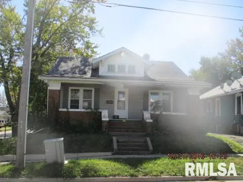 440 E Ash St, Canton, IL 61520 photo 1