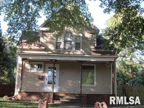 361 W Pne, Canton, IL 61520 photo 1