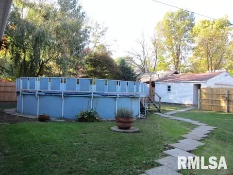 361 W Pne, Canton, IL 61520 photo 8