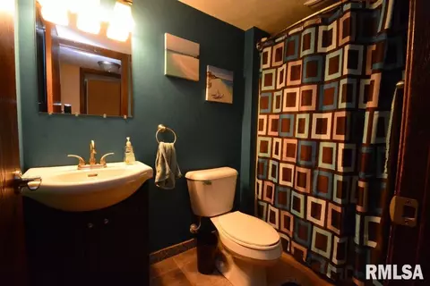 120 Breen Ave, Bradford, IL 61421 photo 24