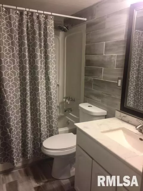 4125 S Lake Camelot Dr, Mapleton, IL 61547 photo 11