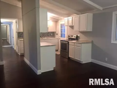 4125 S Lake Camelot Dr, Mapleton, IL 61547 photo 4
