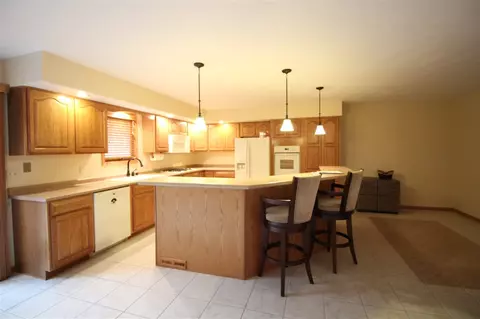 9330 W Lake Camelot Dr, Mapleton, IL 61547 photo 10