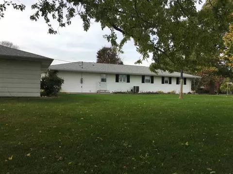2213 Maple Ave, Macomb, IL 61455 photo 18