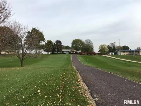 2213 Maple Ave, Macomb, IL 61455 photo 24