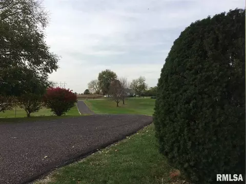 2213 Maple Ave, Macomb, IL 61455 photo 23