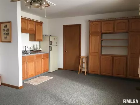 2213 Maple Ave, Macomb, IL 61455 photo 5