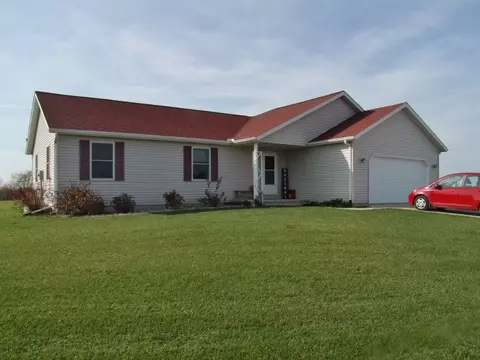 957 County Highway 3, Eureka, IL 61530 photo 1