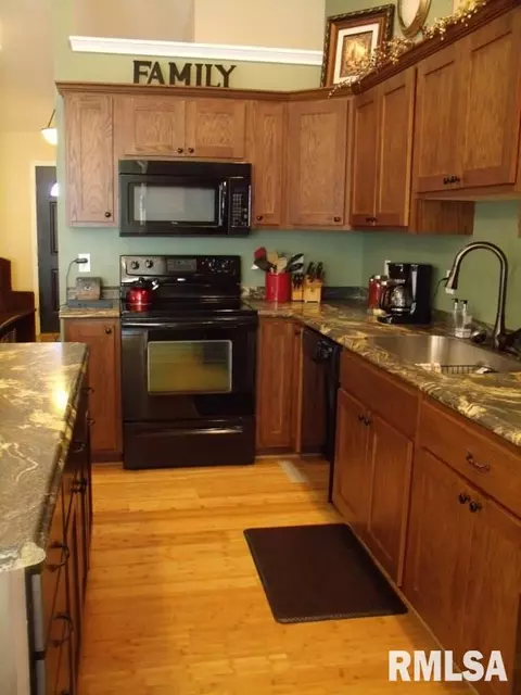 957 County Highway 3, Eureka, IL 61530 photo 13
