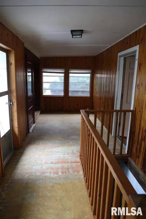 404 Darst St, Eureka, IL 61530 photo 5