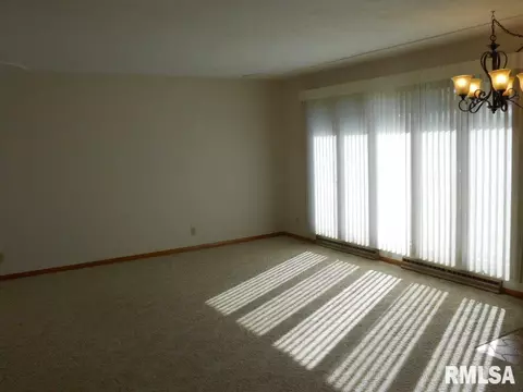 506 Linn, Benson, IL 61516 photo 6