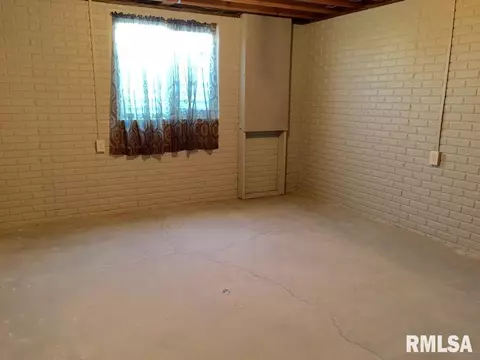 201 W Grn, Secor, IL 61771 photo 34