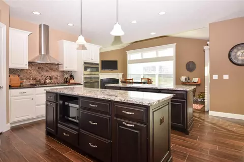 10 Bishops Ct, Washington, IL 61571 photo 10