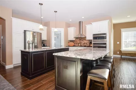 10 Bishops Ct, Washington, IL 61571 photo 11