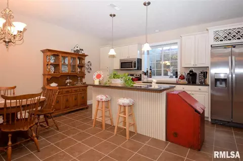 10 Bishops Ct, Washington, IL 61571 photo 29