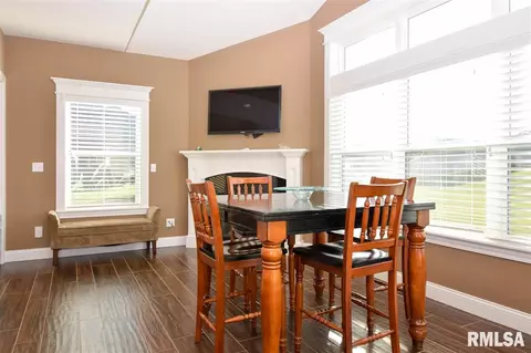 10 Bishops Ct, Washington, IL 61571 photo 14