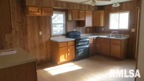 214 8th St, Lacon, IL 61540 photo 8