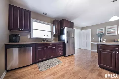 125 Harmony Ln, Macomb, IL 61455 photo 4