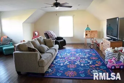 307 Elgin Ave, Washington, IL 61571 photo 27